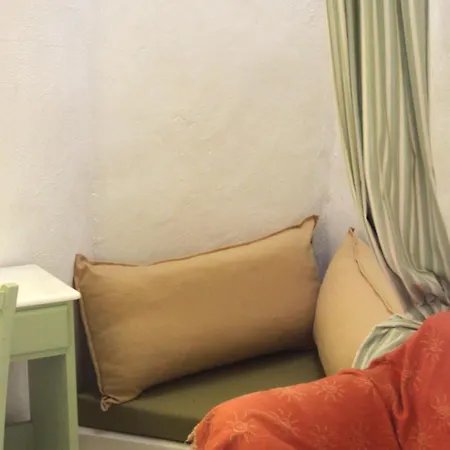 Tree Apartment Parikia (Paros)